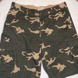 St. John’s Bay Men Camouflage Shorts